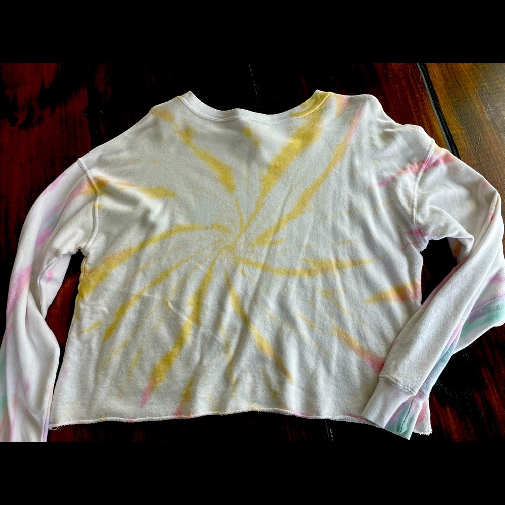 Love Vintage cropped Tiedye sweatshirt. S/M
